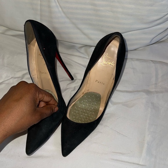 Authentic Christian louboutin So Kate heels. EU size 40.